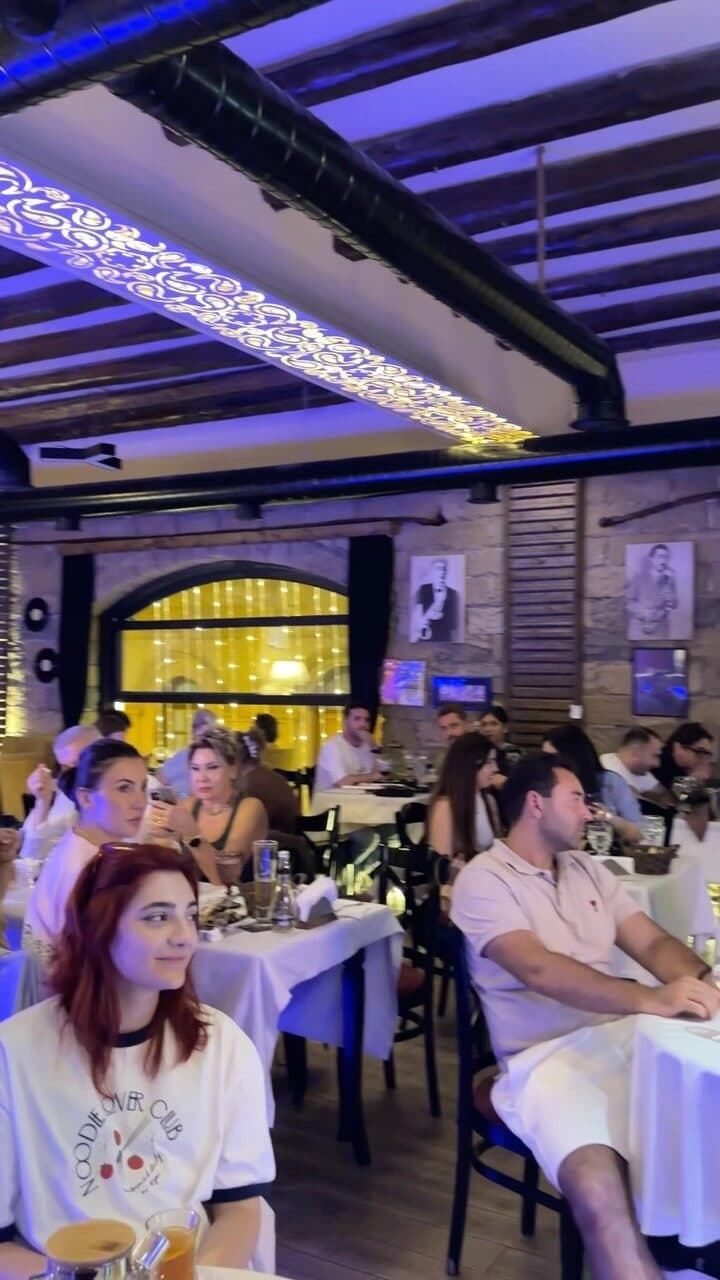 Zal və qonaqlar